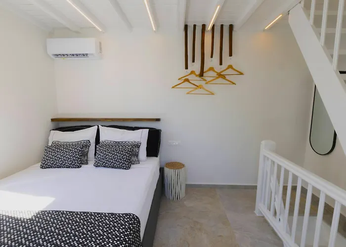 Apartment Panda Blue&white Downtown